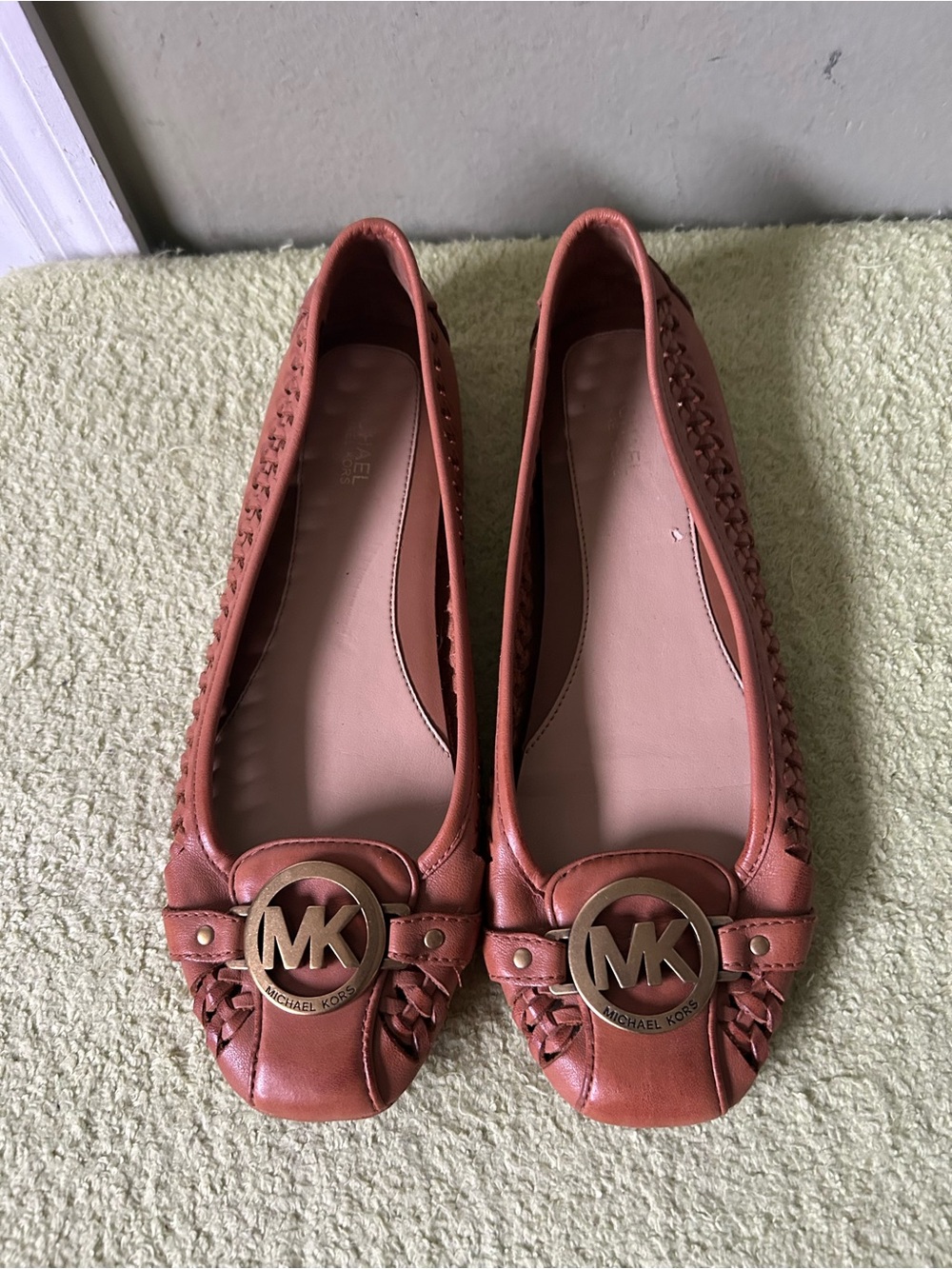 NWOB Michael Kors Tan Leather MK Logo Ballet Flats Sz 7.5